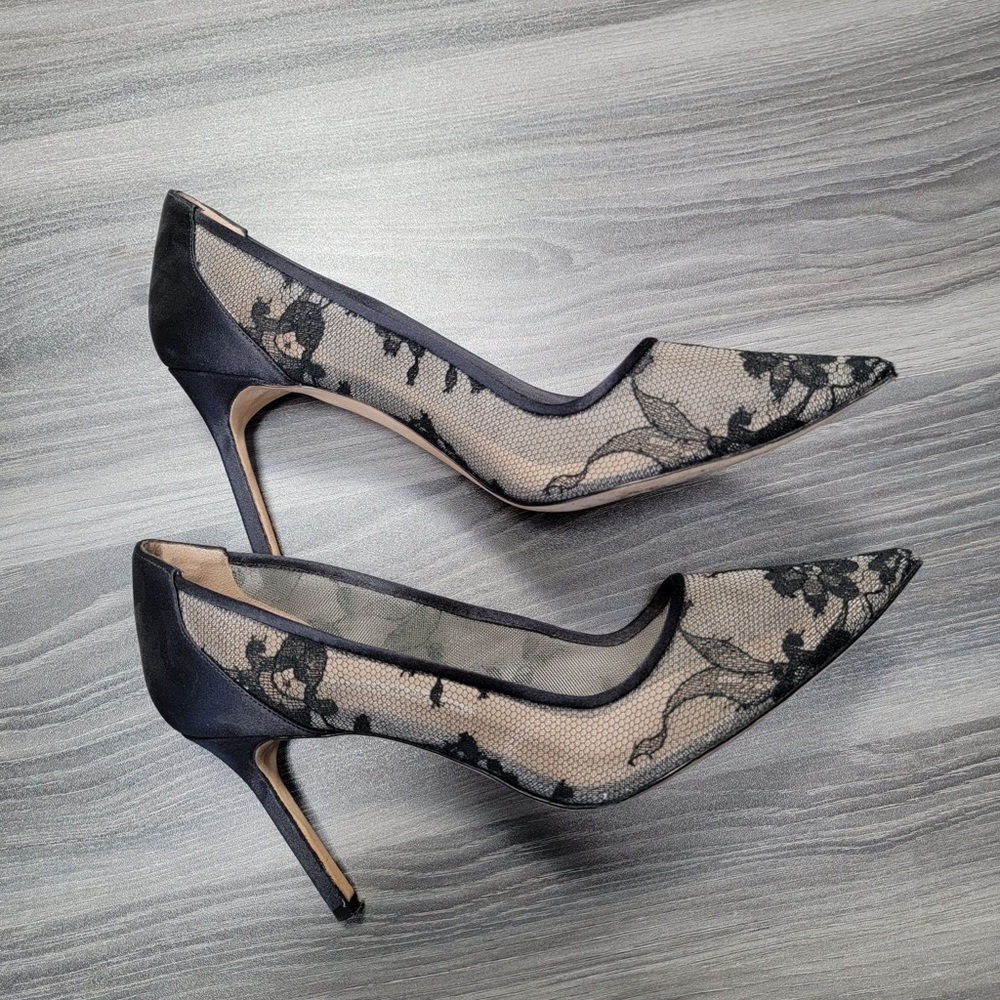 Lace pumps